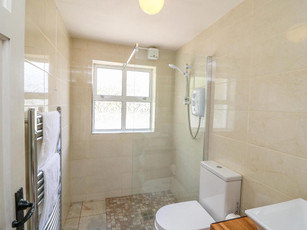 Holiday home Julie's Castleisland