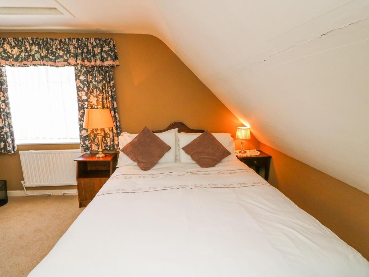 Julie's Castleisland